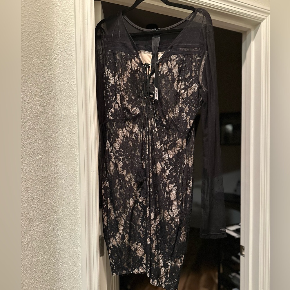 NWT Black Lace Long Sleeve Dress with lace up front size XXL